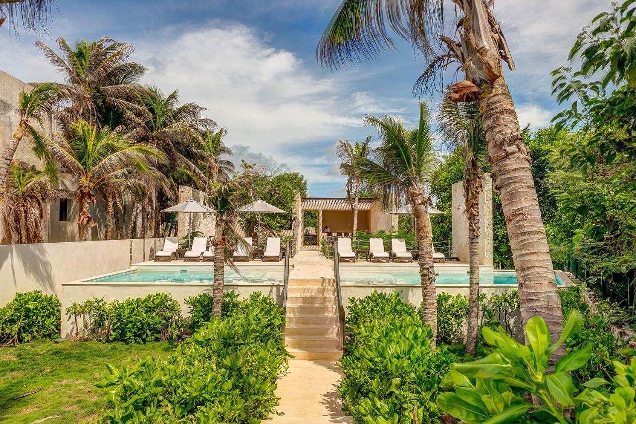 Santamar By Tao Beach Condos With Pool & Walk To Ocean 아쿠말 외부 사진