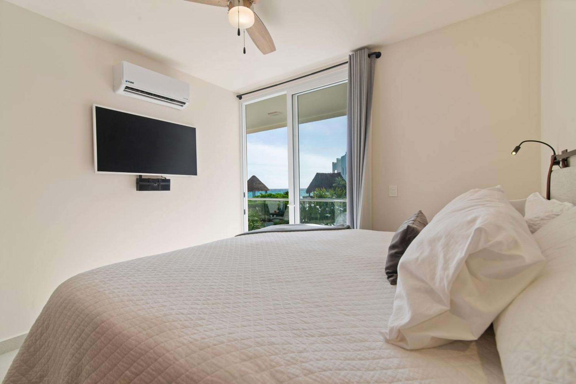 Santamar By Tao Beach Condos With Pool & Walk To Ocean 아쿠말 외부 사진
